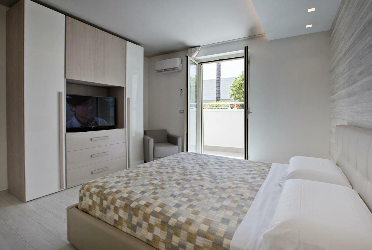 Amalfi - Positano Home & Breakfast Pontecagnano Ngoại thất bức ảnh